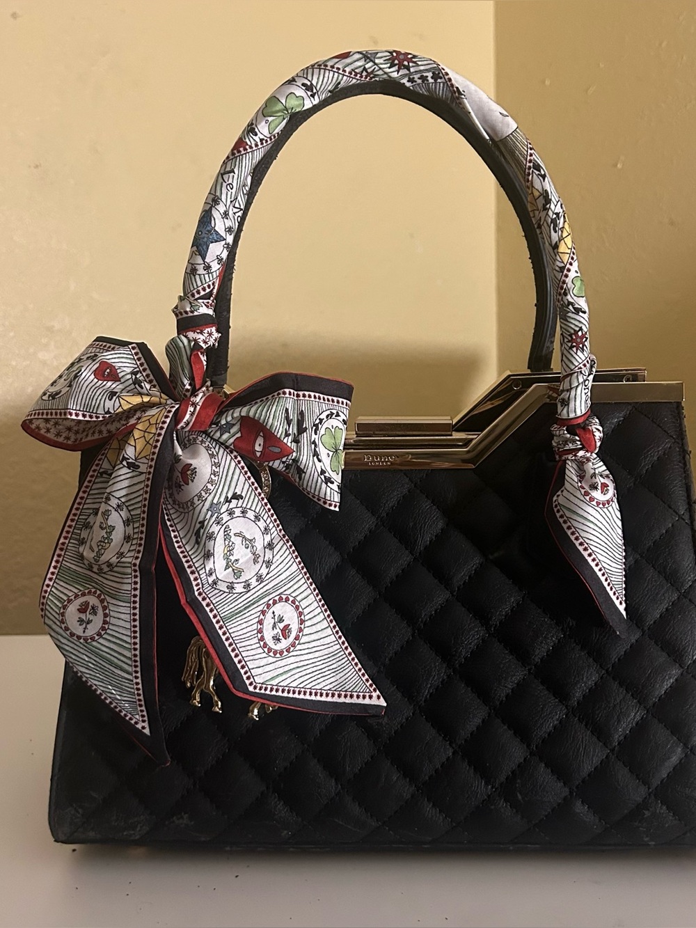 2 in1 Le Monde Red Heart Sun twilly Handbag Neck Scarf White Black